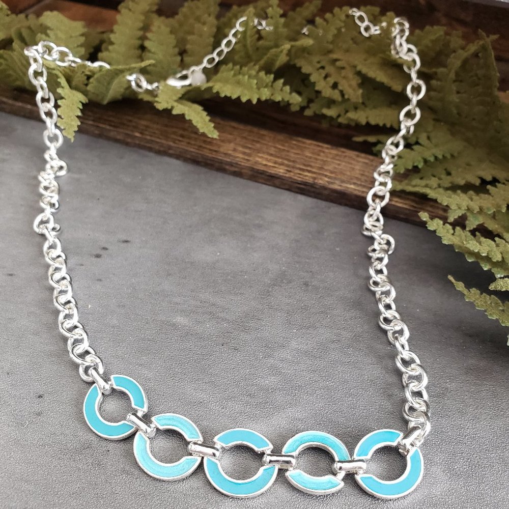 Avon Fragrant Garden Link Frontal Necklace